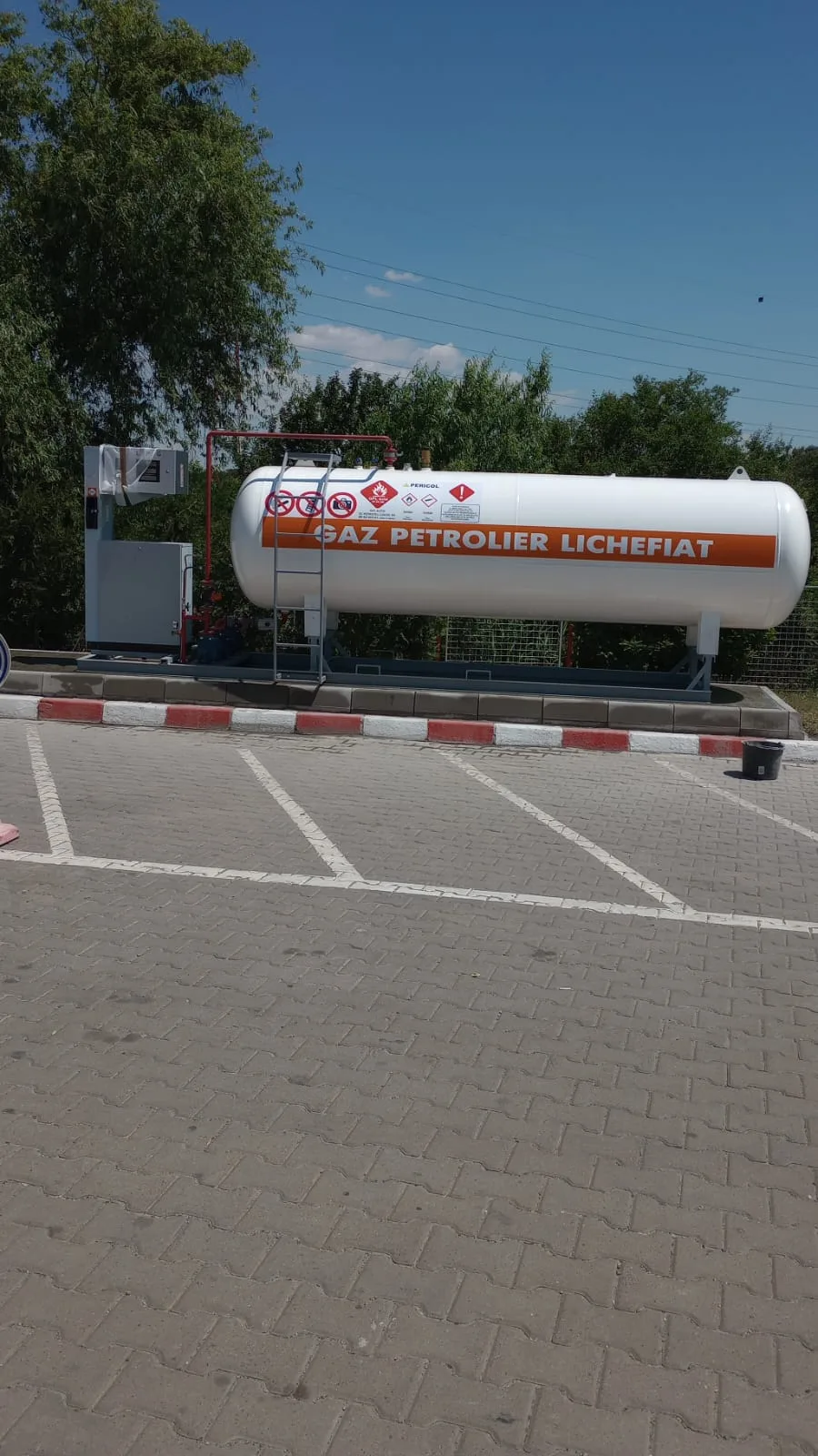 Rezervor și echipamente GPL instalate